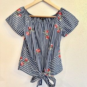 Michel‎ Women's Top Small Striped Embroidery Floral Short Sleeve Cropped Top